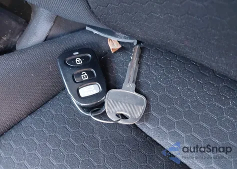 2019 Hyundai Elantra Se из США, поврежденный, VIN 5NPD74LF7KH448794